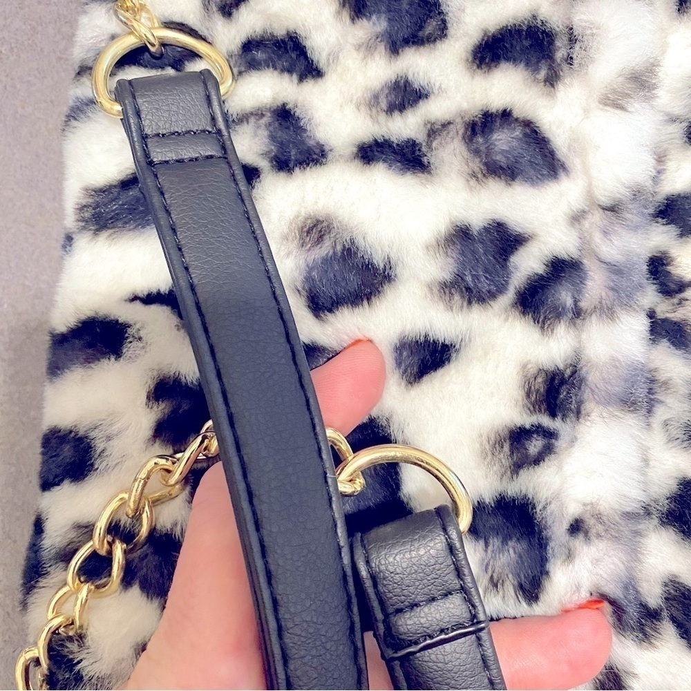 Betsey Johnson Faux Fur Leopard Print Crossbody Bag NWOT - price is firm - Picture 14 of 15